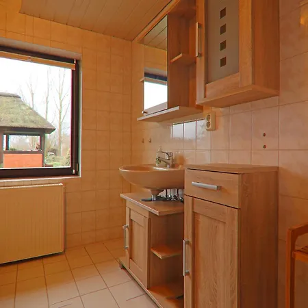 Ferien Unterm Reetdach Bis Zu 6 Personen 아파트 *